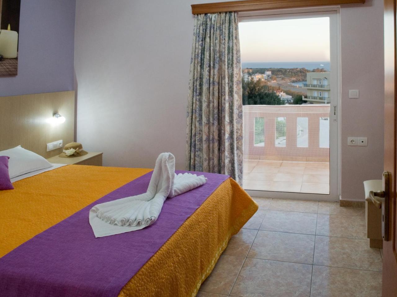 Margarita Αpartments Sea View Apartment Palaiochora Exterior photo
