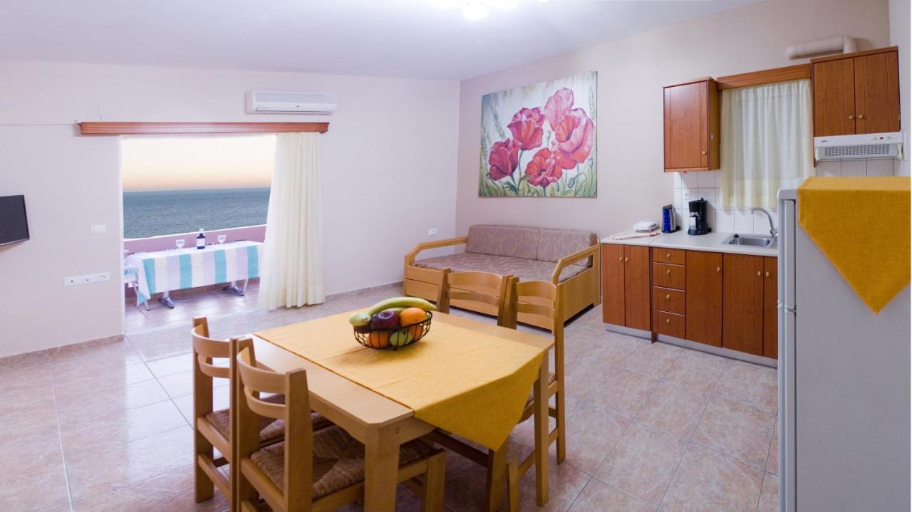 Margarita Αpartments Sea View Apartment Palaiochora Exterior photo