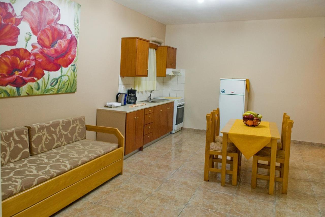 Margarita Αpartments Sea View Apartment Palaiochora Exterior photo